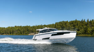 Aquador 300 HT 33 AQ_300HT-33-scaled-e1678886573948