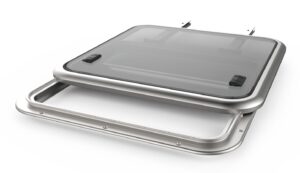 LEWMAR PILOT HATCH 78 SLIDING HATCH