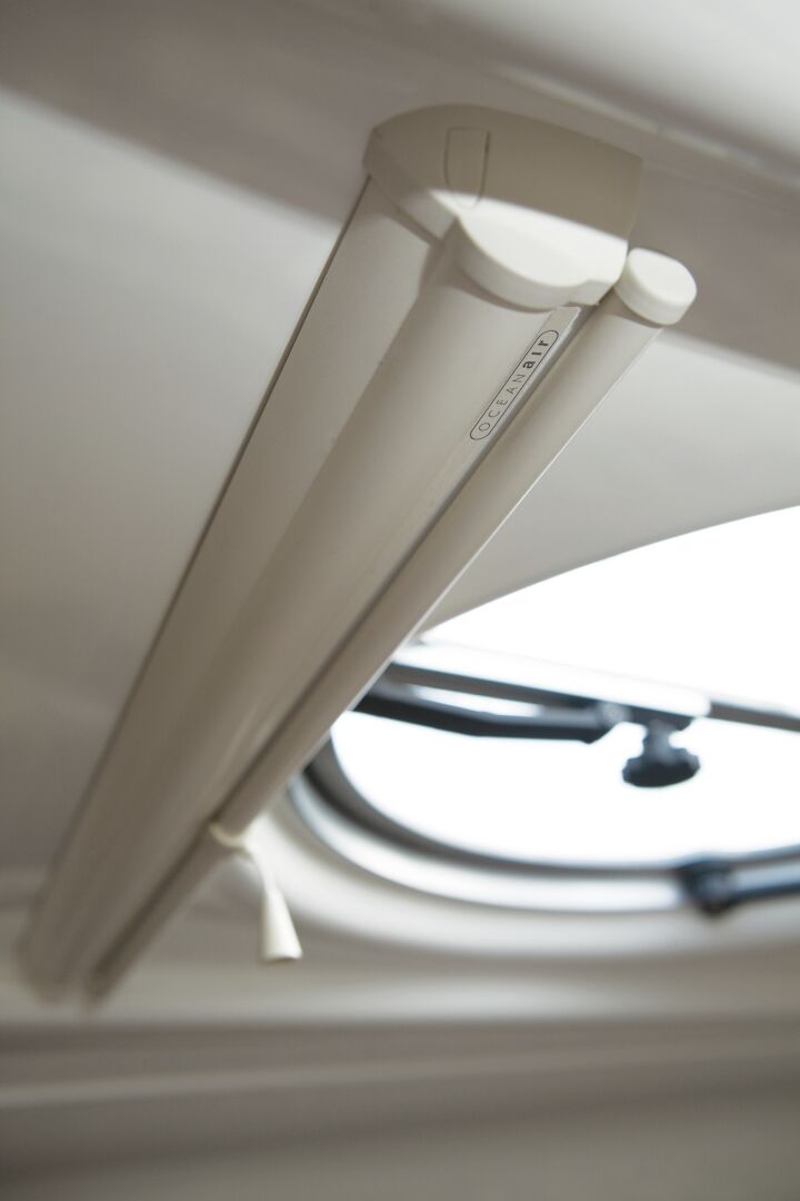 ROLLER BLINDS HATCHSHADE 40x30CM 1 ROLLER BLINDS HATCHSHADE 40x30CM
