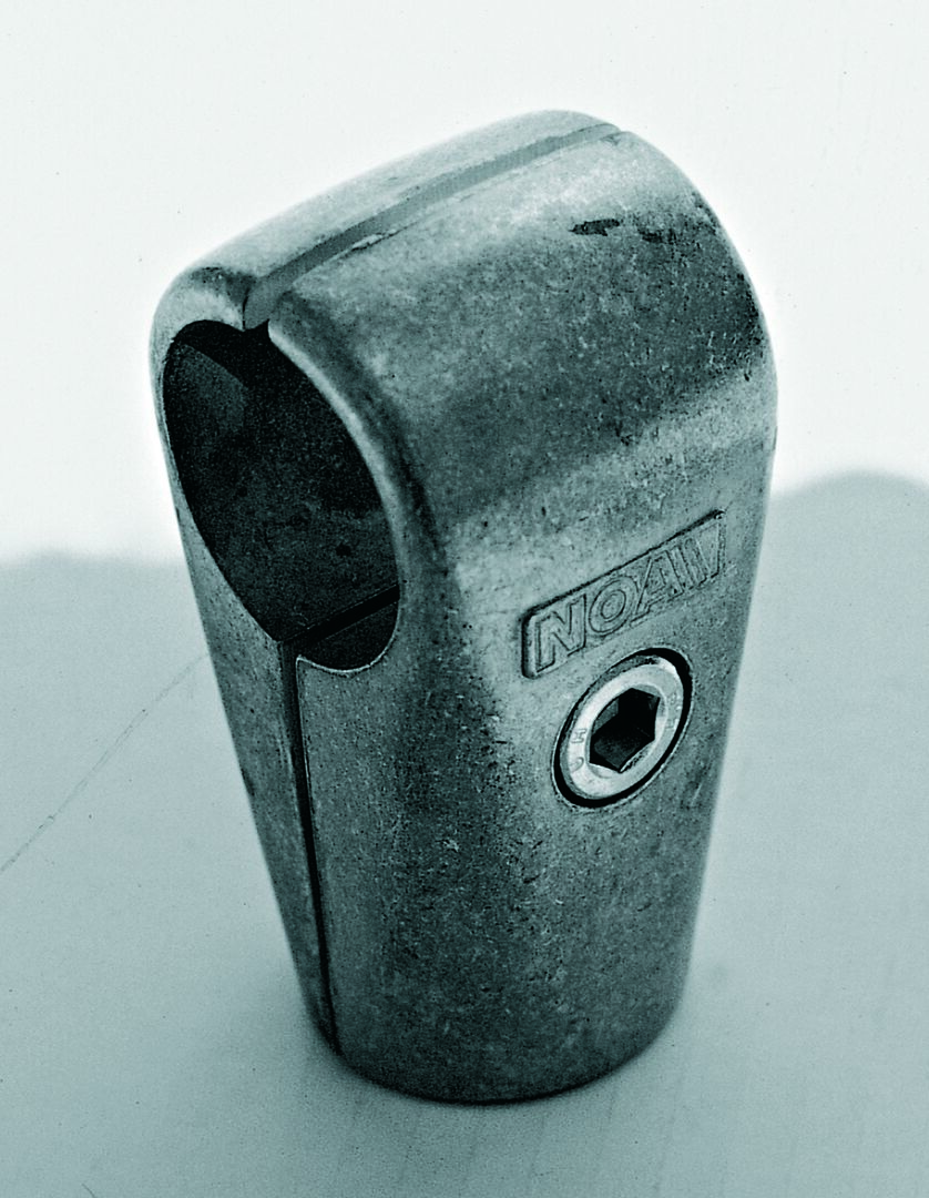 T-CONNECTOR FOR BRUSH 35mm 1 T-CONNECTOR FOR BRUSH 35mm