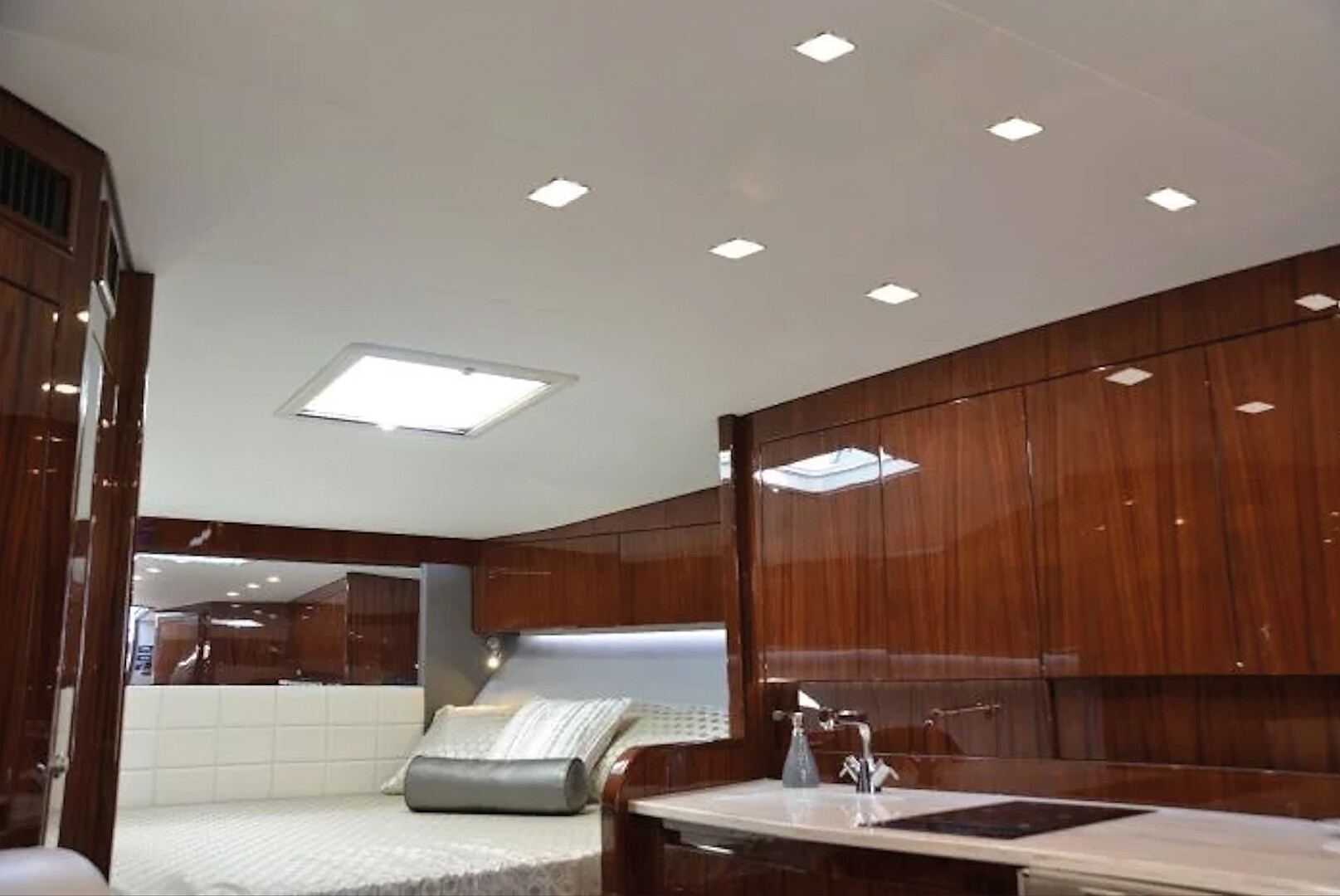 MIRAGE LED SPOTLIGHT WITH GLASS FRAME, RGBW 2 MIRAGE LED SPOTLIGHT WITH GLASS FRAME, RGBW - Image 2