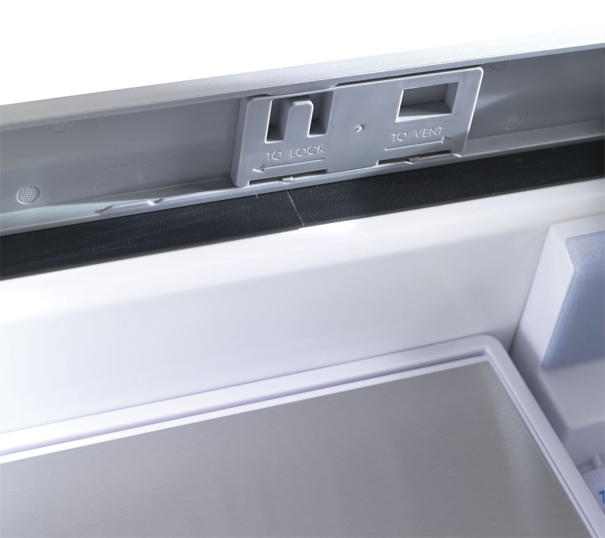 ELEGANCE REFRIGERATOR 130L 12/24V 4 ELEGANCE REFRIGERATOR 130L 12/24V - Image 4