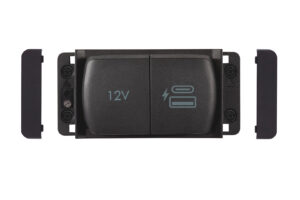 FLIP PRO DUO USB-A/C + 12V PLUG 4 9514601135a fullhd