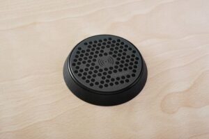 WIRELESS CHARGER SURFACE MODEL 12-24V 10 9514601314b fullhd