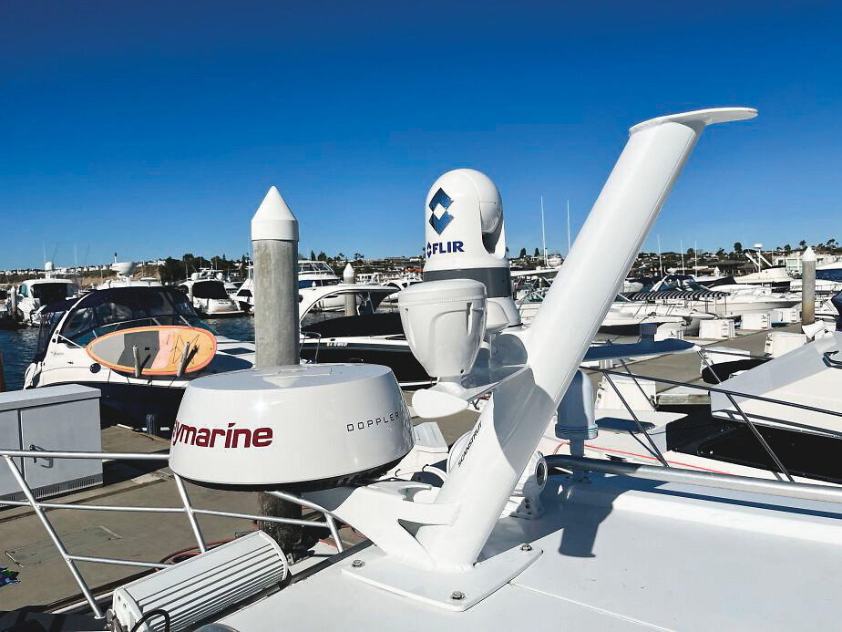 RADAR MAST 729MM WHITE 4 RADAR MAST 729MM WHITE - Image 4