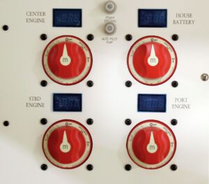 M-SERIES MINI ON-OFF MAIN POWER SWITCH, RED 7 9514801050b fullhd