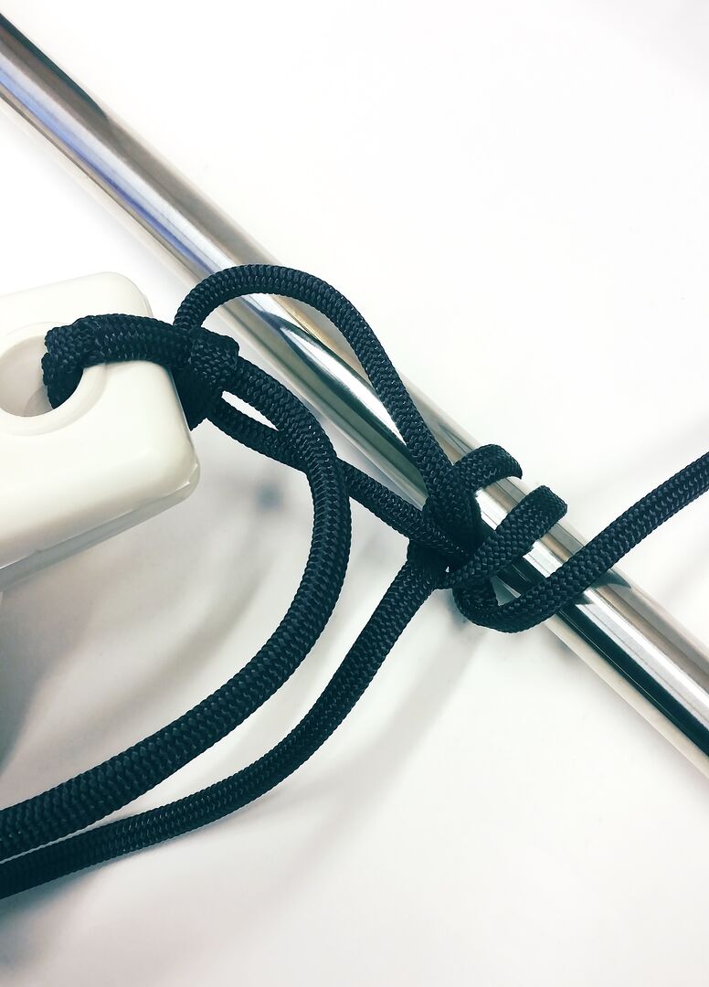 FLAT RELAXING ROPE WITH 40MM LOOP, 2M, DIA. 8MM, NAVY 1 FLAT RELAXING ROPE WITH 40MM LOOP, 2M, DIA. 8MM, NAVY