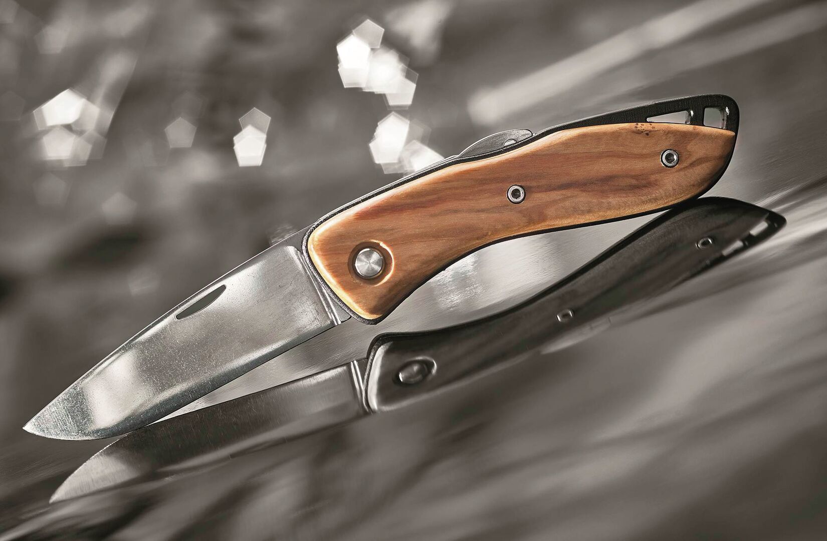 AQUATERRA FOLDING KNIFE WITH CORK SCREW 4 AQUATERRA FOLDING KNIFE WITH CORK SCREW - Image 4