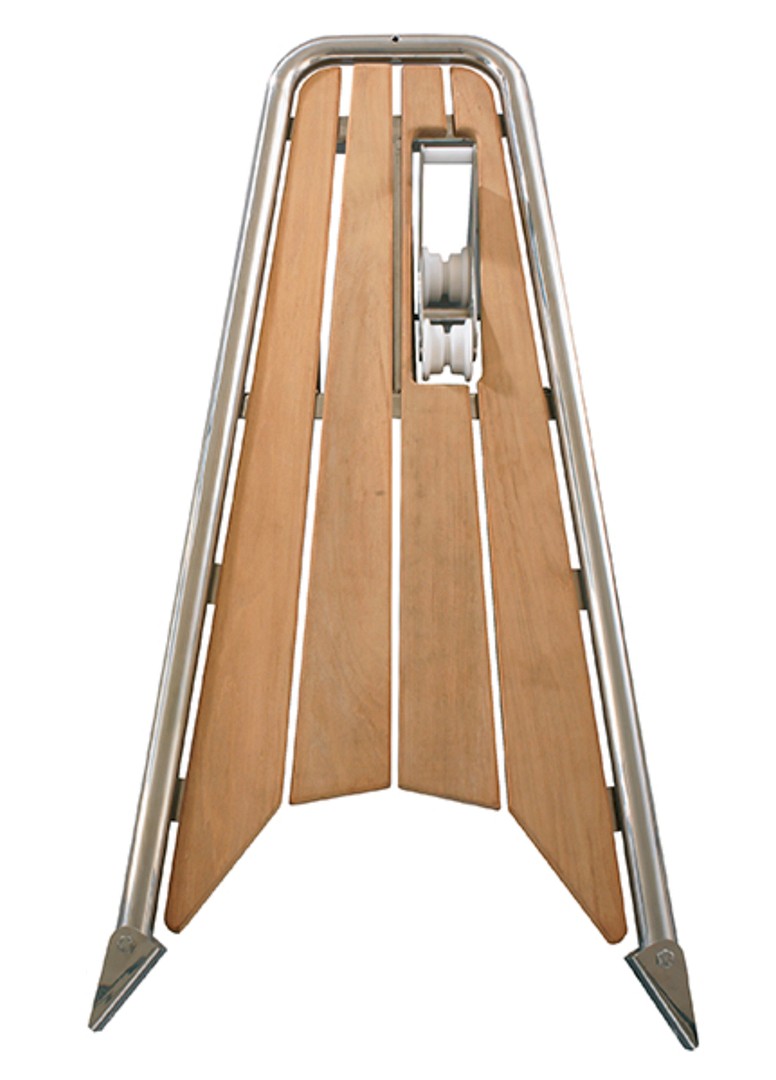 BÅTSYSTEM BOW PLATFORM 1170X530MM 1 BÅTSYSTEM BOW PLATFORM 1170X530MM
