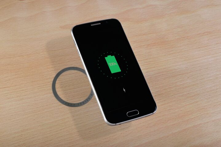 WIRELESS CHARGER HIDDEN 12-24V 1 WIRELESS CHARGER HIDDEN 12-24V