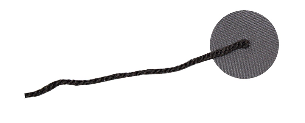 Self-adhesive wool trimming threads for headsails, black, 8 pieces. 1 Self-adhesive wool trimming threads for headsails, black, 8 pieces.