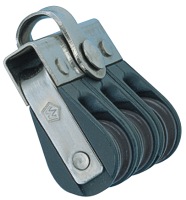 WICHARD Triple Block, Spherical, 18mm Rope, 4-6mm, Shackle 1 WICHARD Triple Block, Spherical, 18mm Rope, 4-6mm, Shackle
